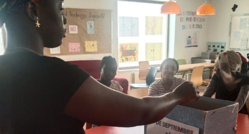 DEMOCRACIA, AFRONTAR EL FUTURO INTEGRADOS EN LA COMUNIDAD.