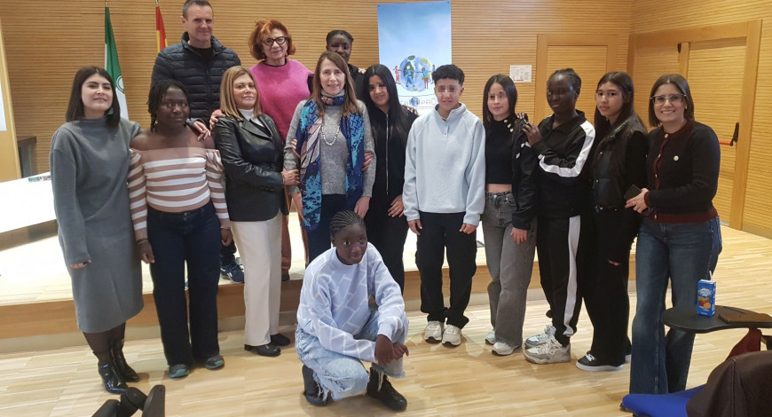 ENCUENTRO CON LA ESCRITORA MARISA LÓPEZ SORIA.