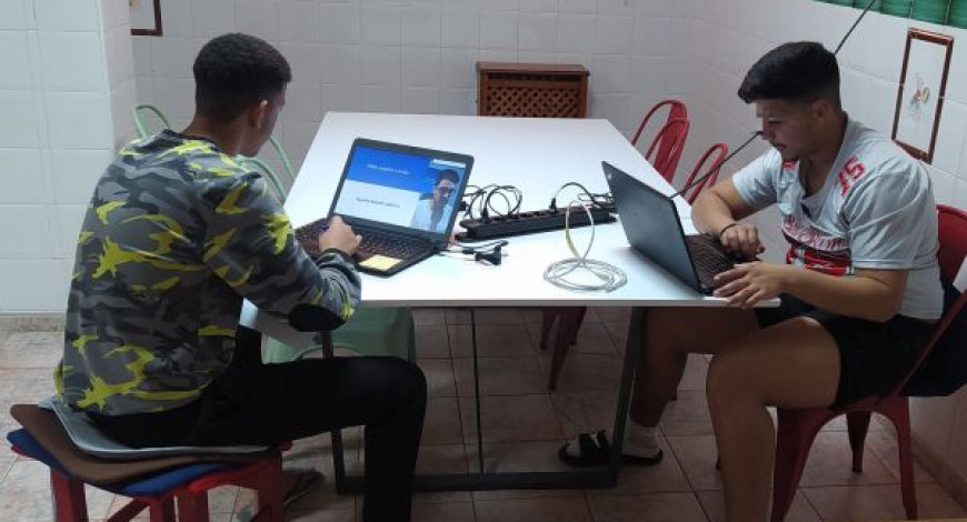 COMPETENCIAS DIGITALES PARA LA INSERCIÓN