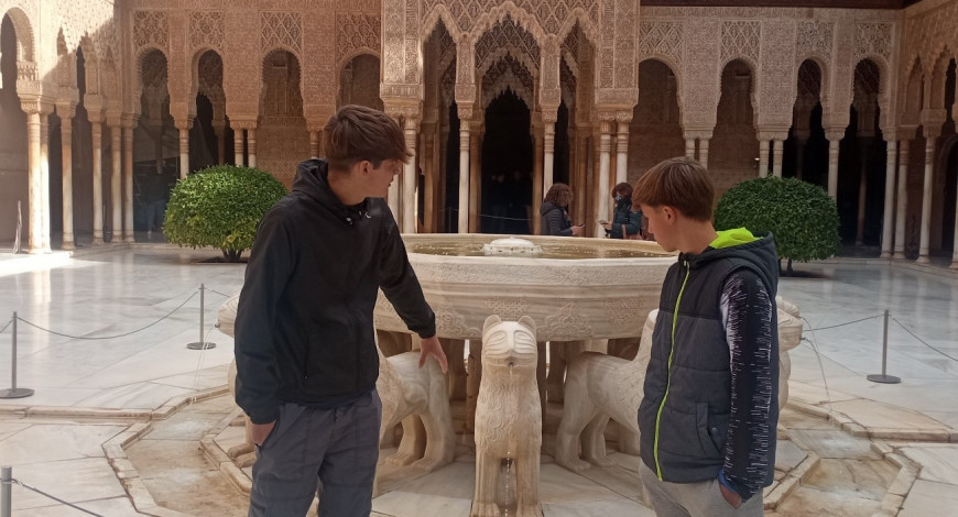DE MONACHIL A LA ALHAMBRA Y EL ZACATÍN