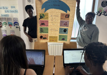 NIÑAS Y MUJERES EN LAS TIC; UNA BRECHA A SUPERAR.