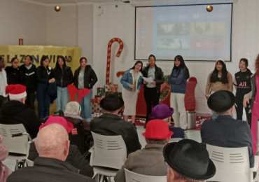 CONVIVENCIA INTERGENERACIONAL EN NAVIDAD